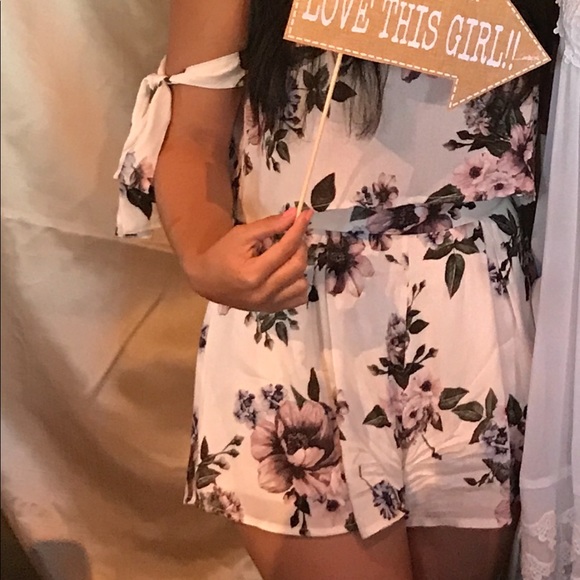 Two piece short set - Picture 2 of 3